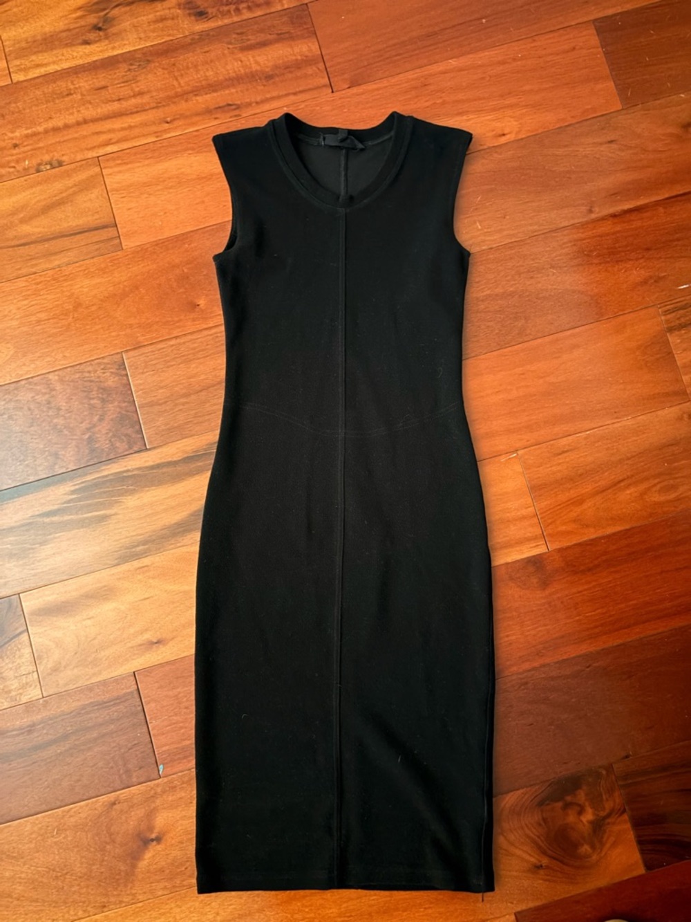 Olivaceous Black Sleeveless Midi Sheath Dress